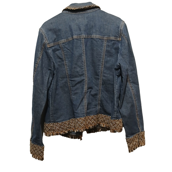 Coldwater Creek Woman’s Jean Jacket Size 10 Blue Denim Pockets Trim Fringe - Picture 5 of 7